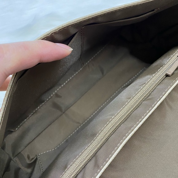 Authentic Vintage Givenchy shoulder bag - Picture 7 of 10